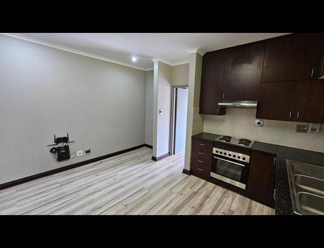 1 BEDROOM PROPERTY TO RENT IN DIE BULT